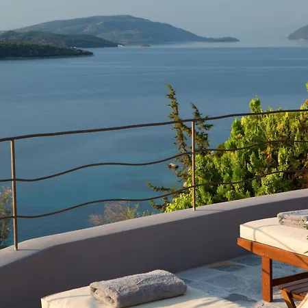 Herrliche Mit Schoenem Pool, Terrasse Und Meerblick Feriehus Nydri (Lefkada)